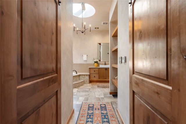 4 W Golden Eagle, Santa Fe, NM 87506