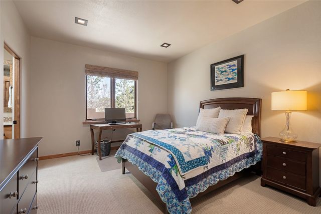 4 W Golden Eagle, Santa Fe, NM 87506
