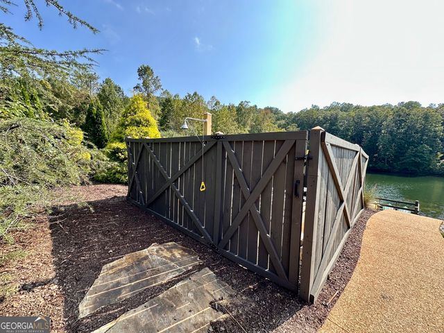 29 Forked Leaf Road, Cleveland, GA 30528