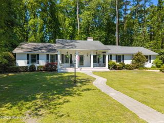 201 Camelia Drive, Washington, NC 27889