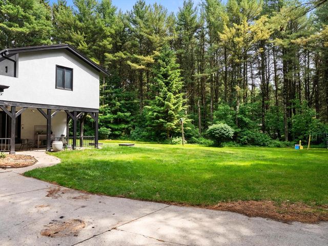 W1439 E Van Ess ROAD, Oostburg, WI 53070