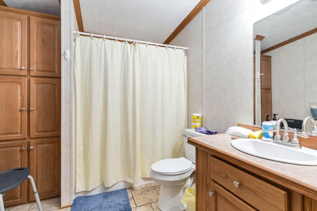 258 Echo Valley Road, Lily, KY 40740