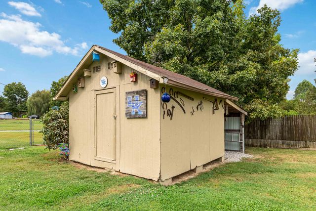 258 Echo Valley Road, Lily, KY 40740