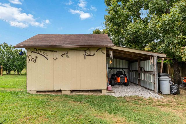 258 Echo Valley Road, Lily, KY 40740
