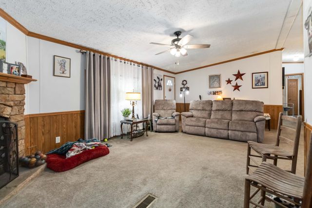 258 Echo Valley Road, Lily, KY 40740