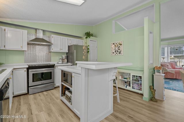 1085 Waterview Lane, Calabash, NC 28467