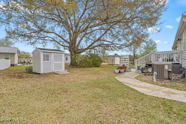 1085 Waterview Lane, Calabash, NC 28467