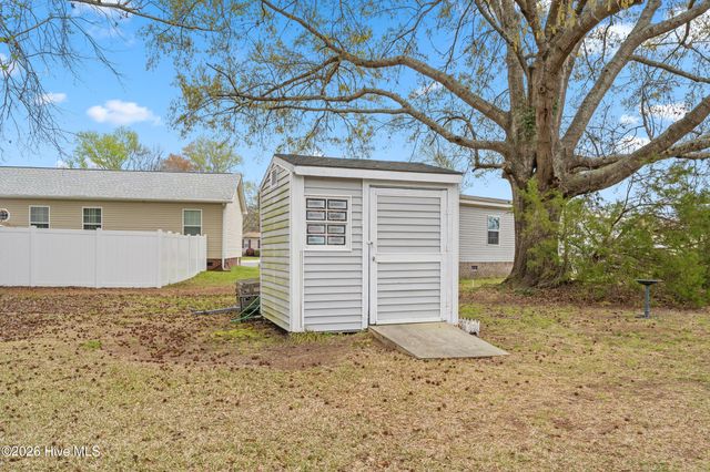 1085 Waterview Lane, Calabash, NC 28467