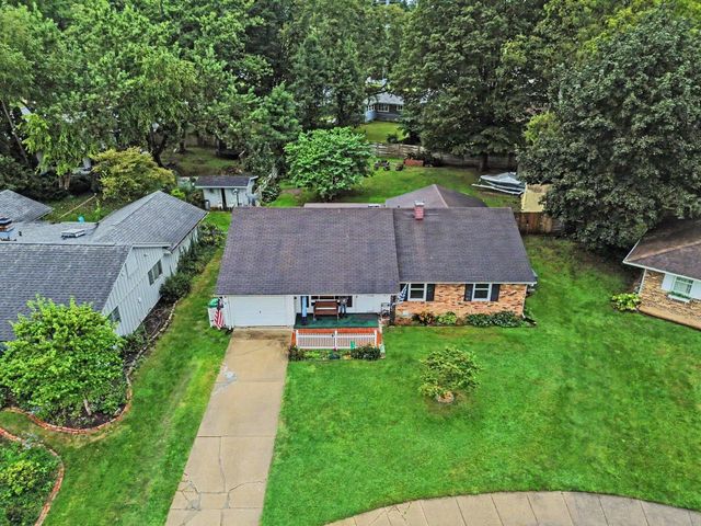 512 Springfield Circle, Niles City, MI 49120