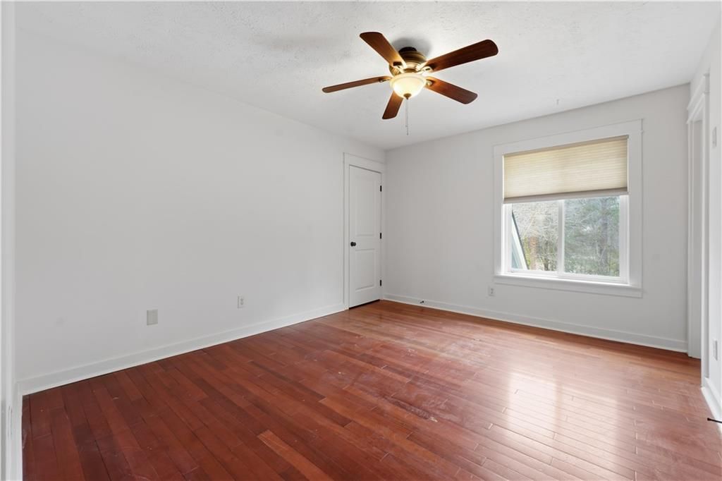 Image 12 of property listing at 538 Country Greens Drive, Jonesboro, GA 30238