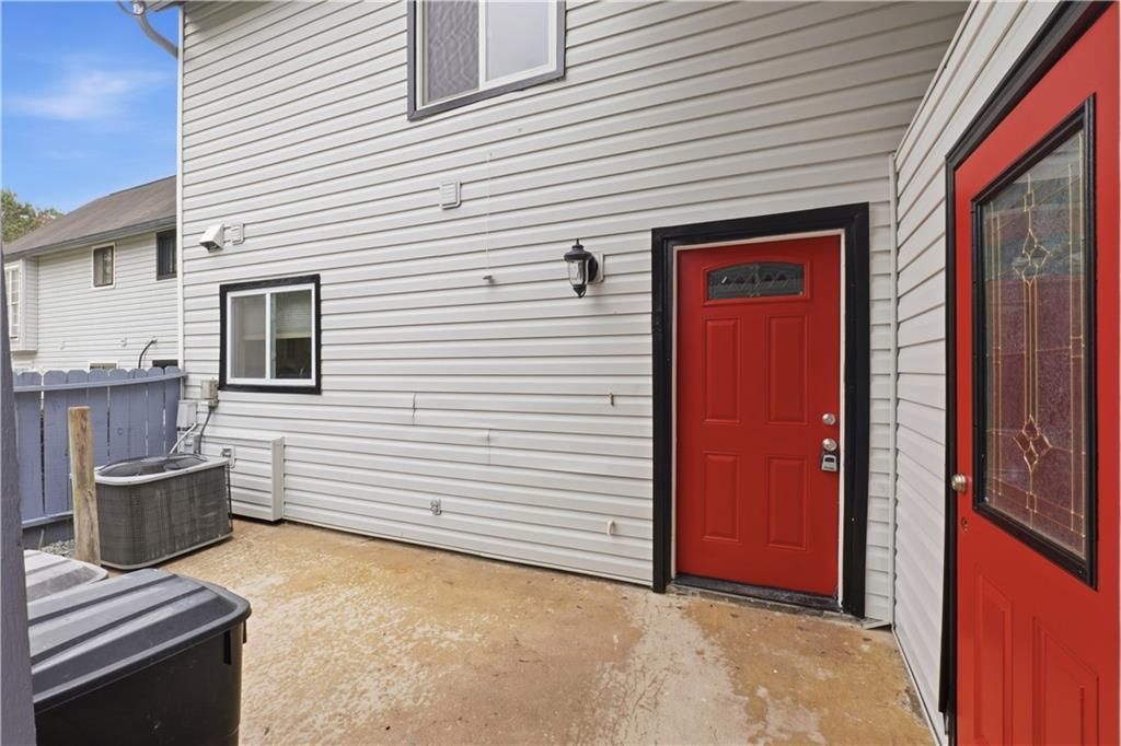 Image 21 of property listing at 538 Country Greens Drive, Jonesboro, GA 30238