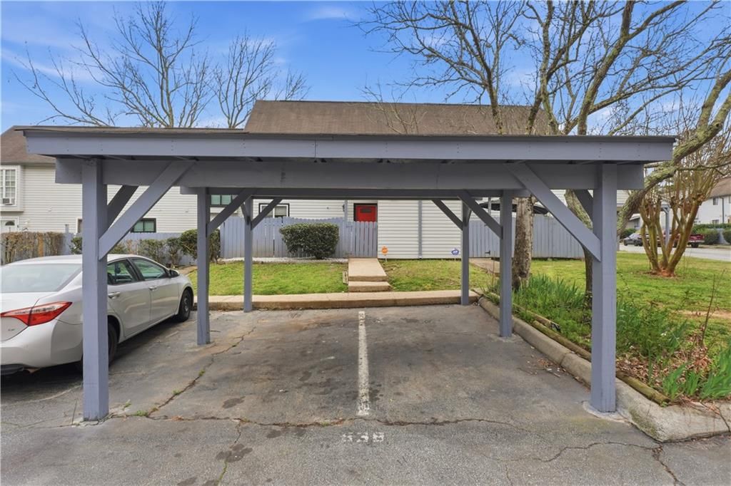 Image 25 of property listing at 538 Country Greens Drive, Jonesboro, GA 30238