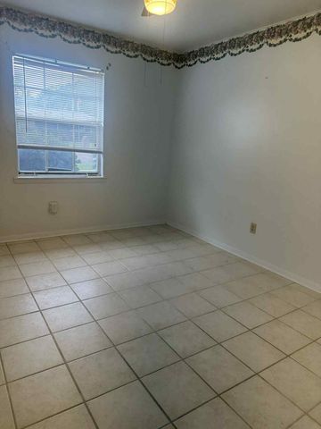 810 Greenbriar St, Deridder, LA 70634