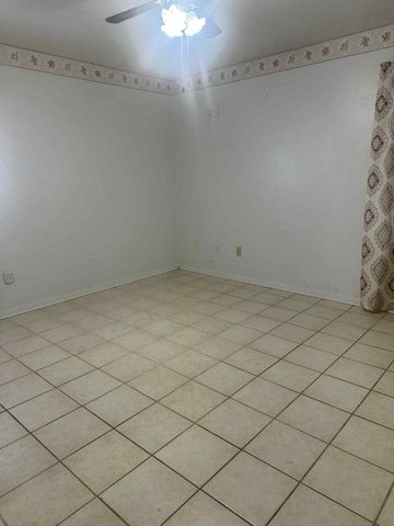 810 Greenbriar St, Deridder, LA 70634