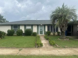 810 Greenbriar St, Deridder, LA 70634