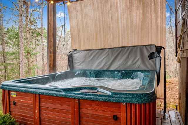 1503 Garnet Drive, Ellijay, GA 30540