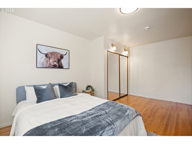 36723 E HIST COLUMBIA RIVER Hwy, Corbett, OR 97019