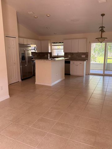 583 SE Jewell Street, Palm Bay, FL 32909