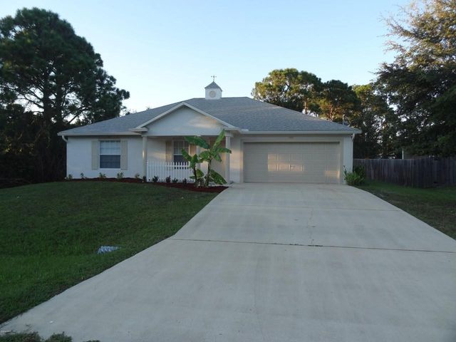 583 SE Jewell Street, Palm Bay, FL 32909