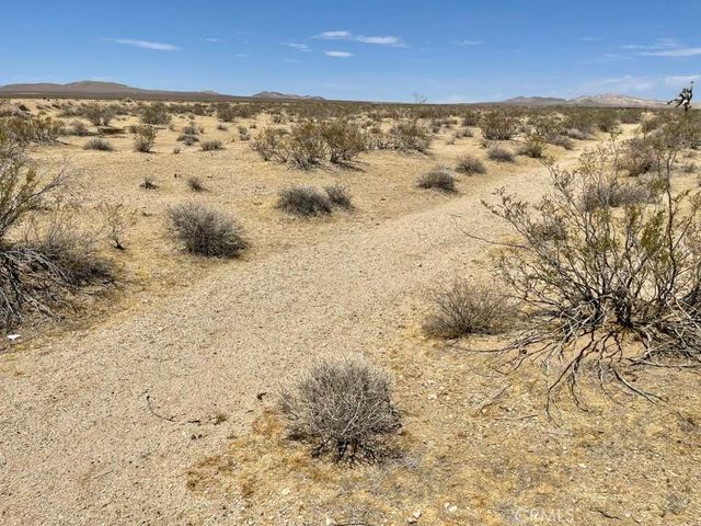 0 Crestview Dr. 046042201, Adelanto, CA 92301
