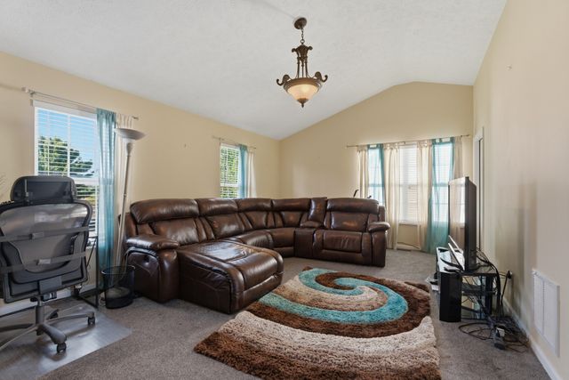2733 Welshcrest Dr, Antioch, TN 37013