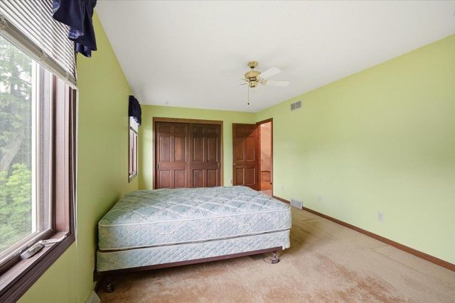 4100 S 119th STREET, Greenfield, WI 53228