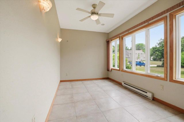 4100 S 119th STREET, Greenfield, WI 53228