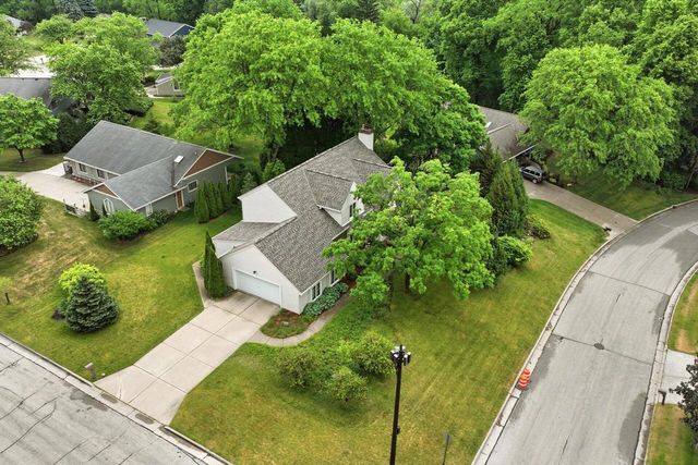 4100 S 119th STREET, Greenfield, WI 53228