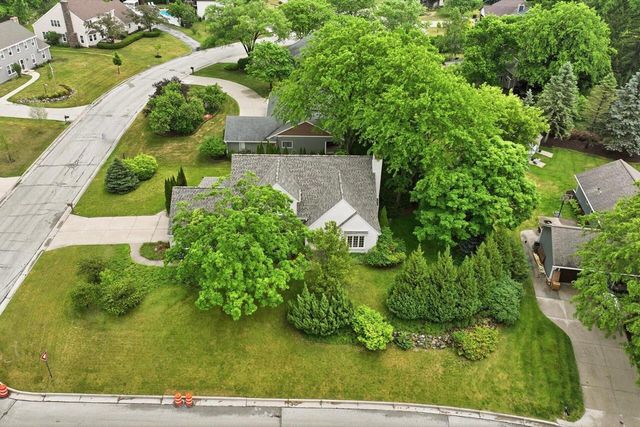 4100 S 119th STREET, Greenfield, WI 53228