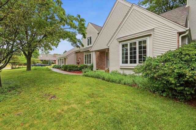 4100 S 119th STREET, Greenfield, WI 53228