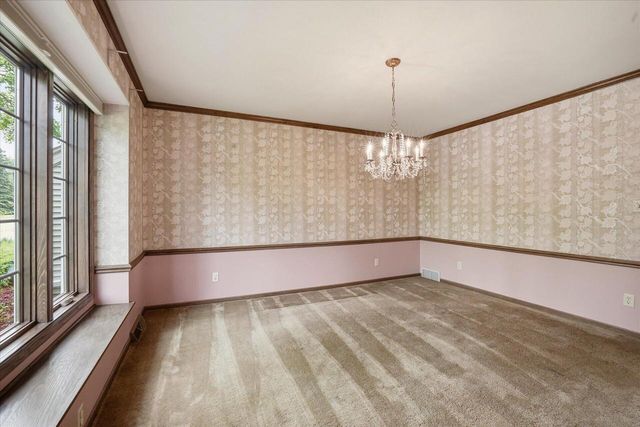 4100 S 119th STREET, Greenfield, WI 53228