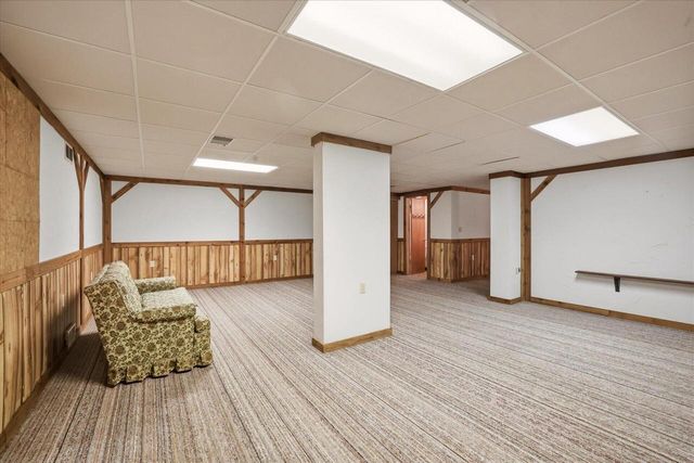 4100 S 119th STREET, Greenfield, WI 53228