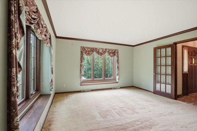 4100 S 119th STREET, Greenfield, WI 53228