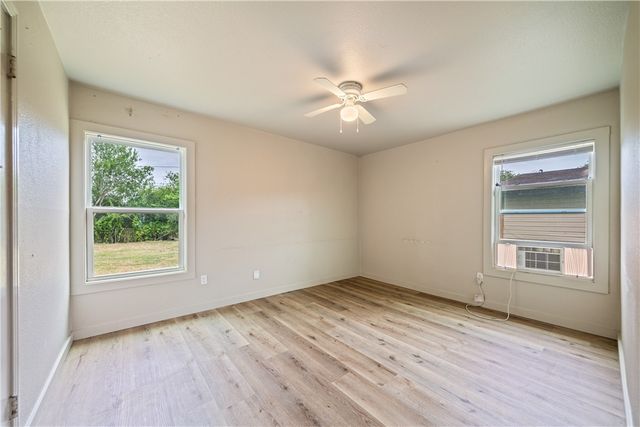 5741 Bobalo Dr, Corpus Christi, TX 78412