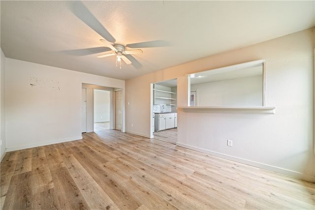5741 Bobalo Dr, Corpus Christi, TX 78412
