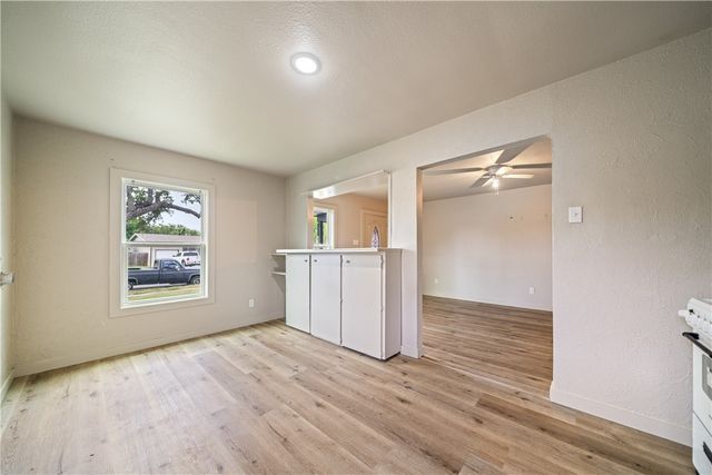 5741 Bobalo Dr, Corpus Christi, TX 78412