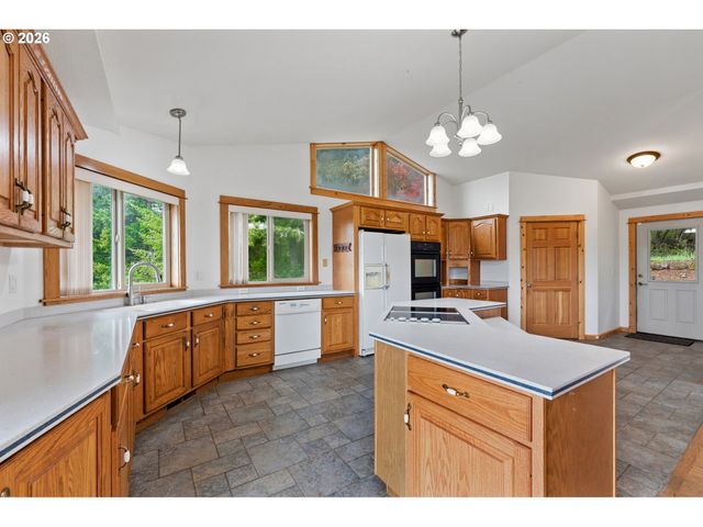 44204 Se MARMOT Rd, Sandy, OR 97055