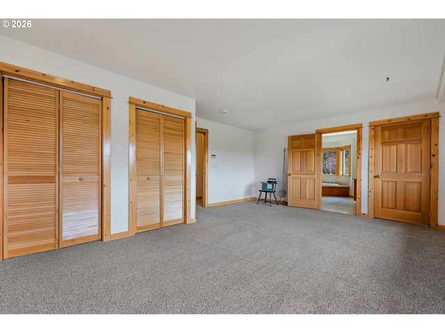 44204 Se MARMOT Rd, Sandy, OR 97055