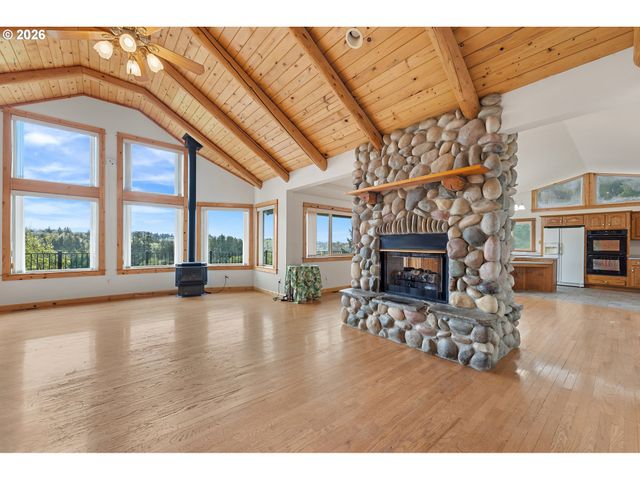 44204 Se MARMOT Rd, Sandy, OR 97055