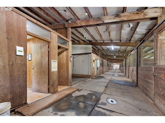 44204 Se MARMOT Rd, Sandy, OR 97055