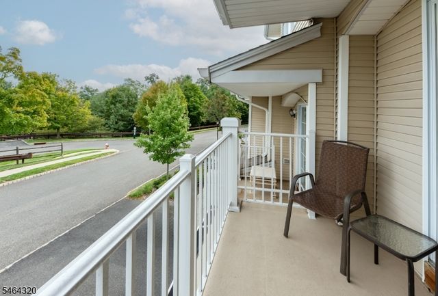1030 Robin Ct, Green Brook Twp., NJ 08812