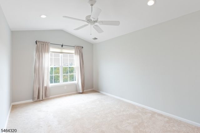 1030 Robin Ct, Green Brook Twp., NJ 08812
