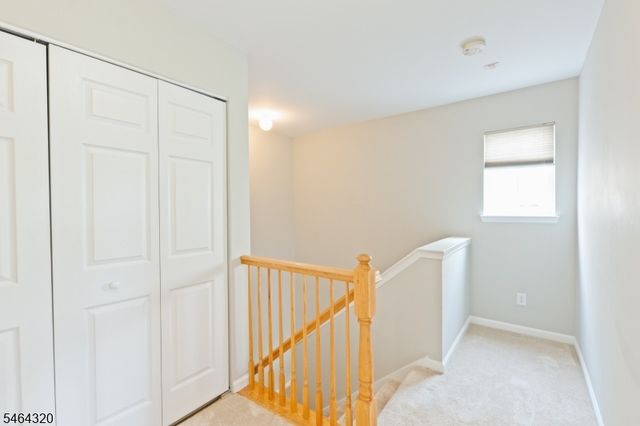 1030 Robin Ct, Green Brook Twp., NJ 08812