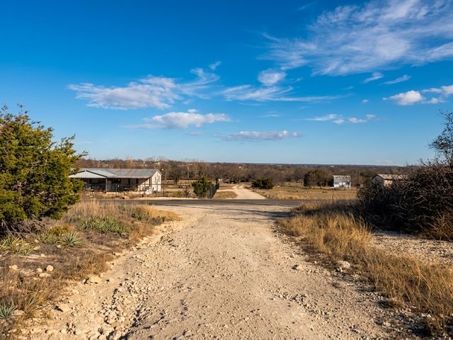 106 Sparrow, Azle, TX 76020