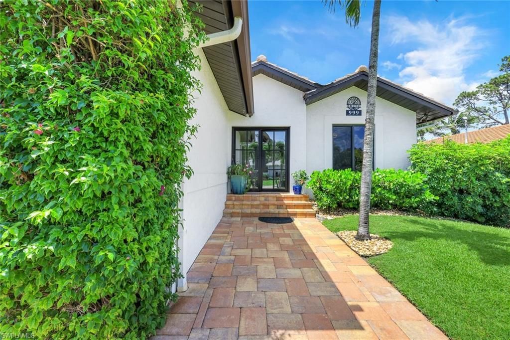 999 East Valley DR, BONITA SPRINGS, FL 34134 — photo 4