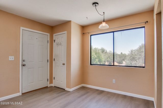 6624 E Calle La Paz Unit D, Tucson, AZ 85715