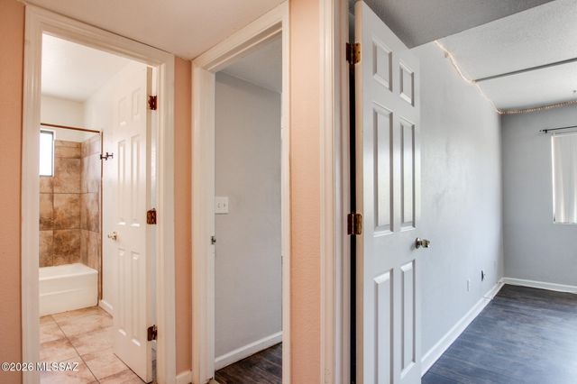 6624 E Calle La Paz Unit D, Tucson, AZ 85715