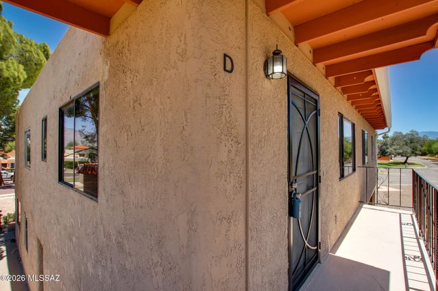 6624 E Calle La Paz Unit D, Tucson, AZ 85715