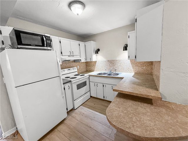 3744 Estelle AVE, Fort Myers, FL 33916