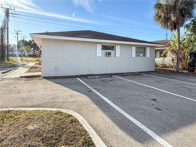 3744 Estelle AVE, Fort Myers, FL 33916